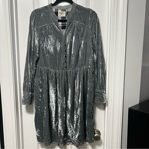 HOLDING HORSES Silver Crushed Velvet Long-Sleeve Dress